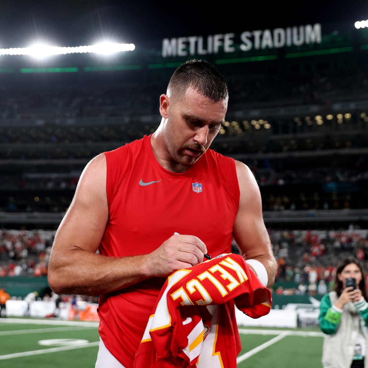 NFL Fans React To Travis Kelce's Postgame Admission Sunday - The