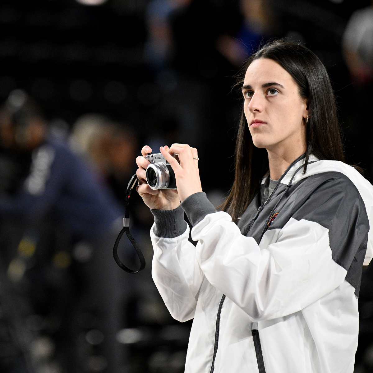 Caitlin Clark Sends Message To Legendary Halftime Performer Red Panda - The  Spun
