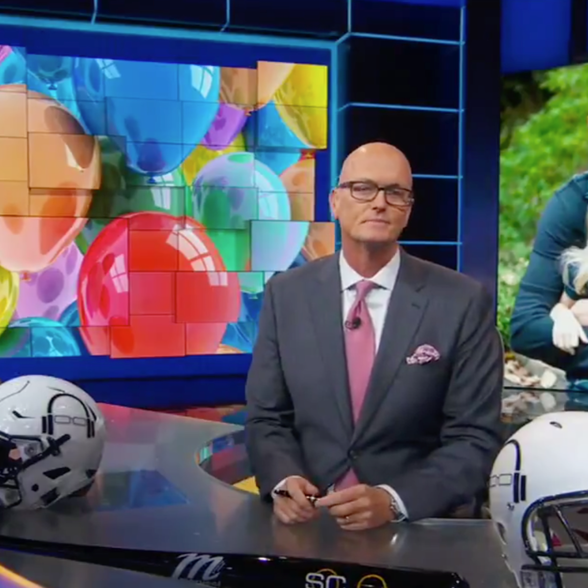 Scott Van Pelt to Host Monday Night Countdown as ESPN Signs Seven