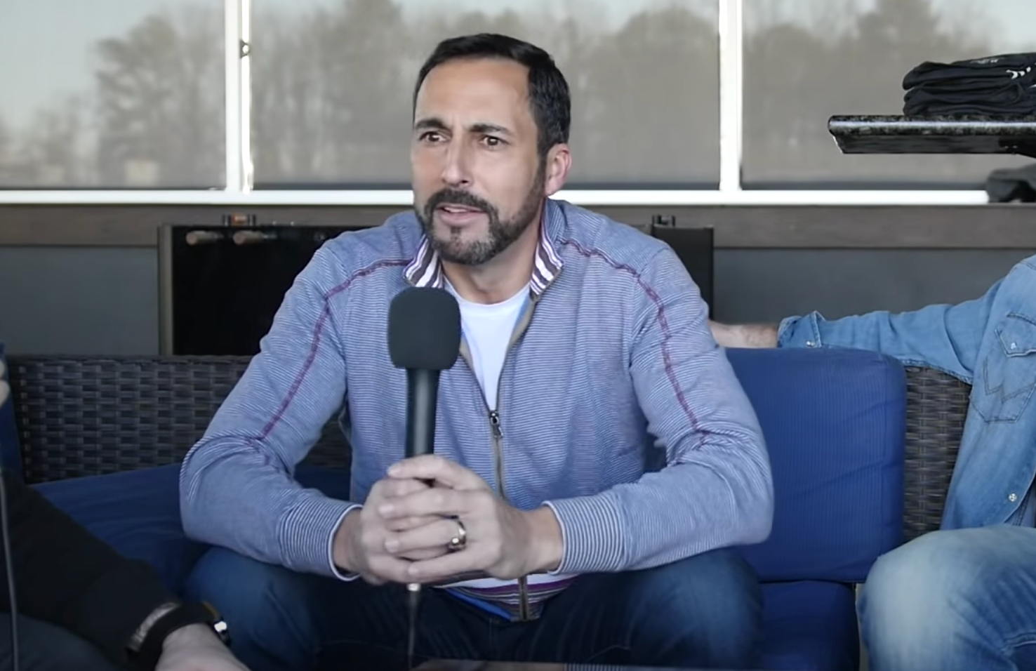 College Football World Reacts To Joe Tessitore's Awesome Moment - The Spun:  What's Trending In The Sports World Today
