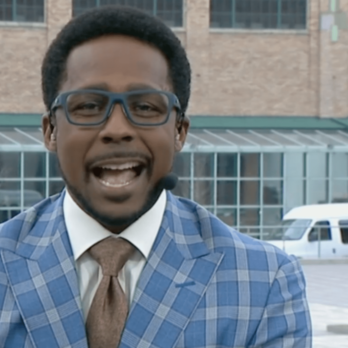 ESPN's Desmond Howard predicts Michigan 'wins it all' this season