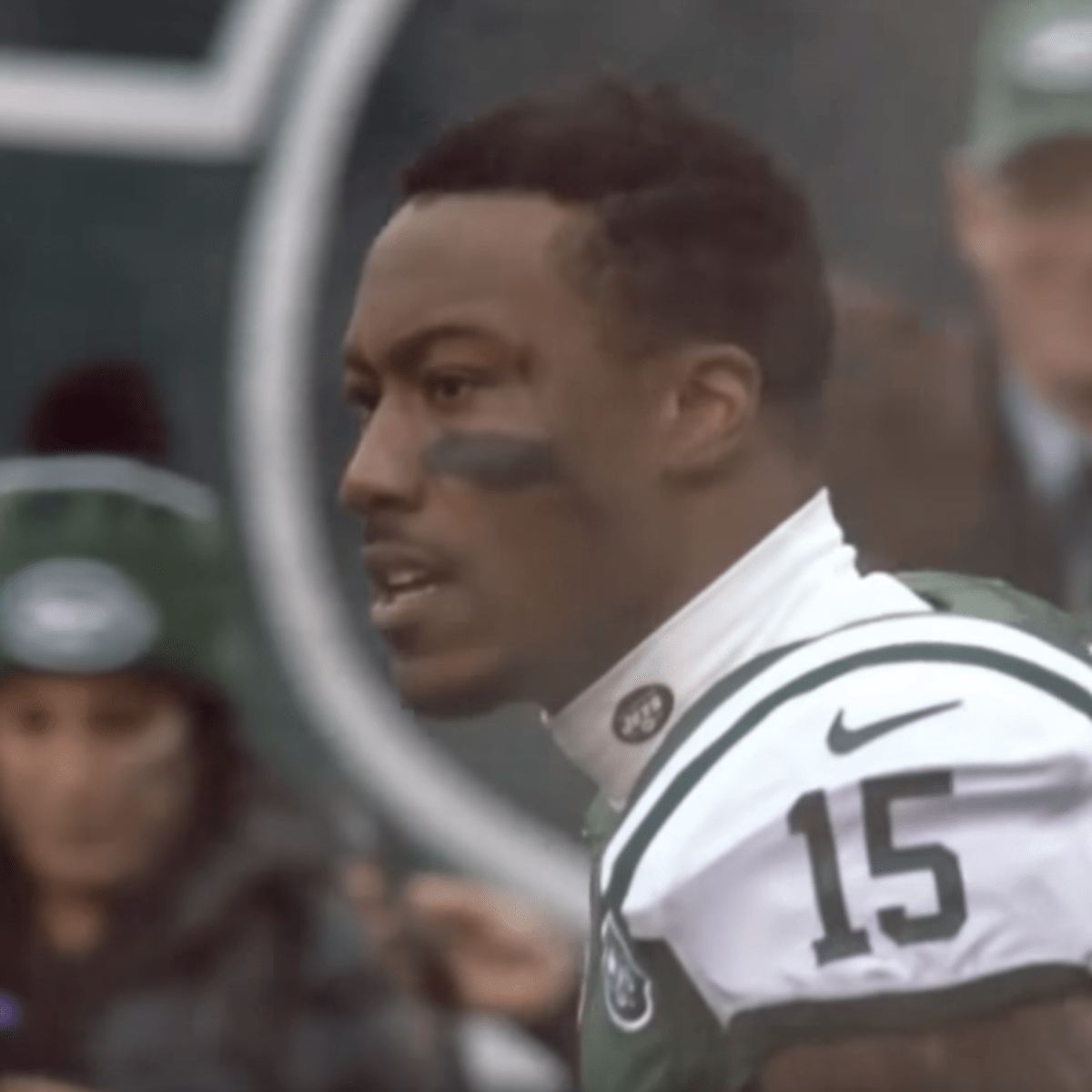 NY Giants WR Brandon Marshall says he's signing with Seahawks 