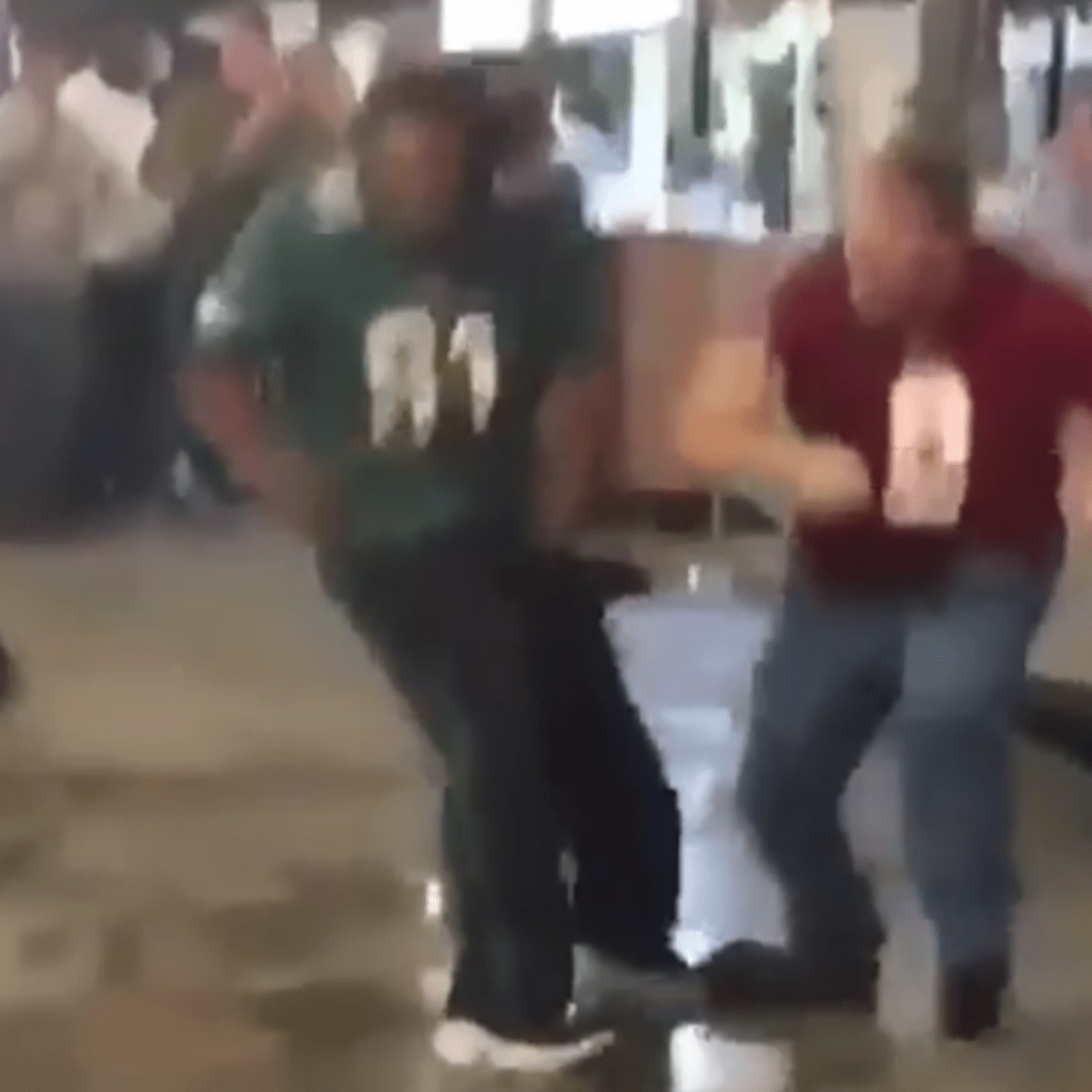 Eagles Fans Fight in Stands During Win Over Redskins - video Dailymotion