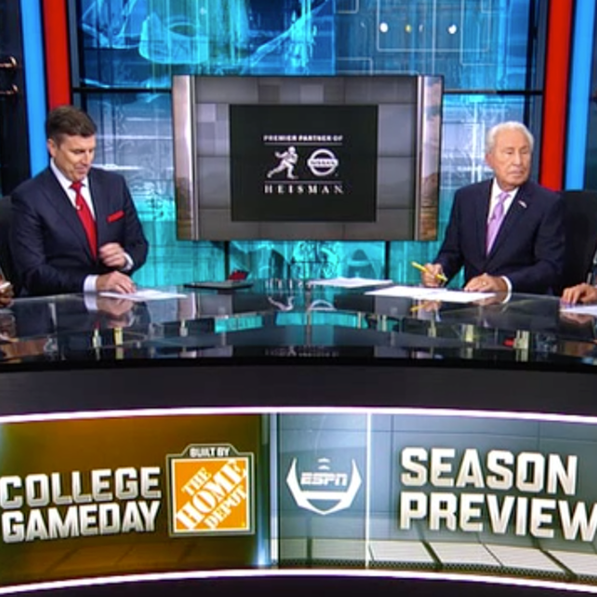 Football Fans Confused By ESPN College GameDay's Guest Picker