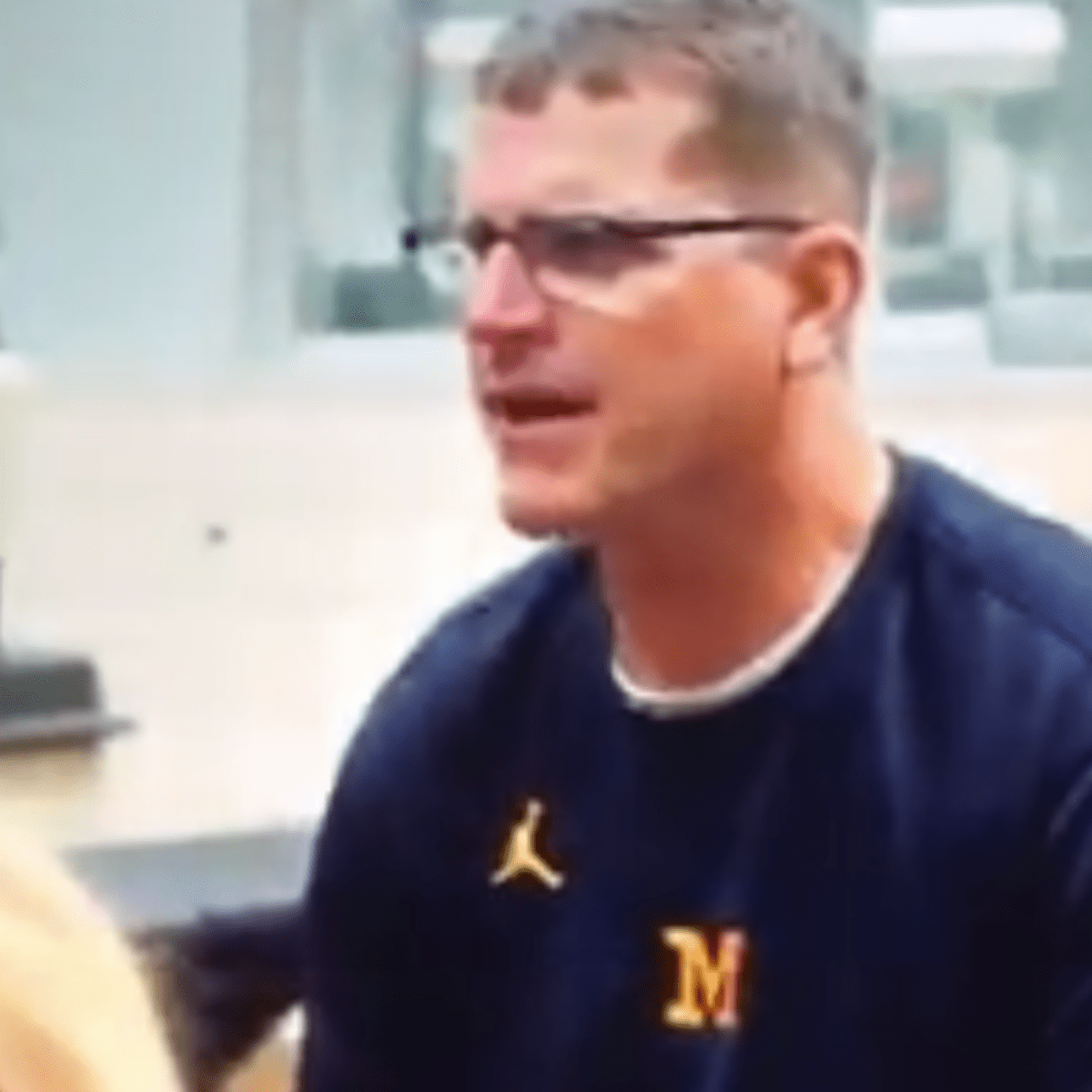 U-M's Jim Harbaugh plans to don Derek Jeter jersey in New Jersey