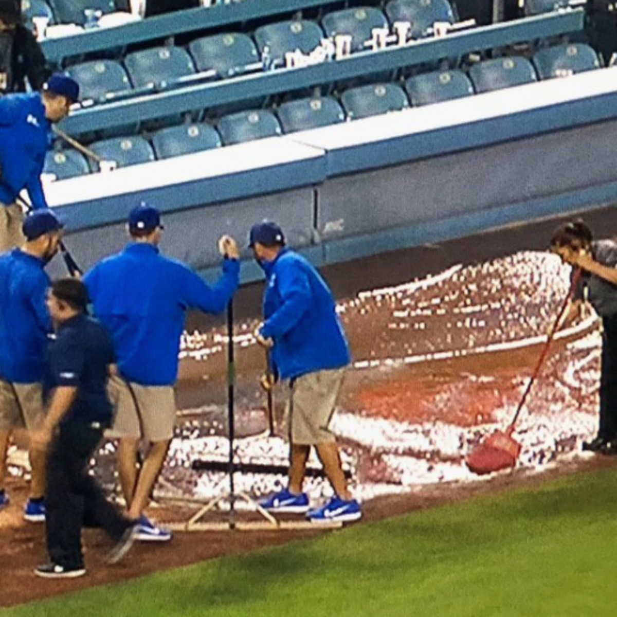 Sewage leak spills onto field during game at Dodger Stadium