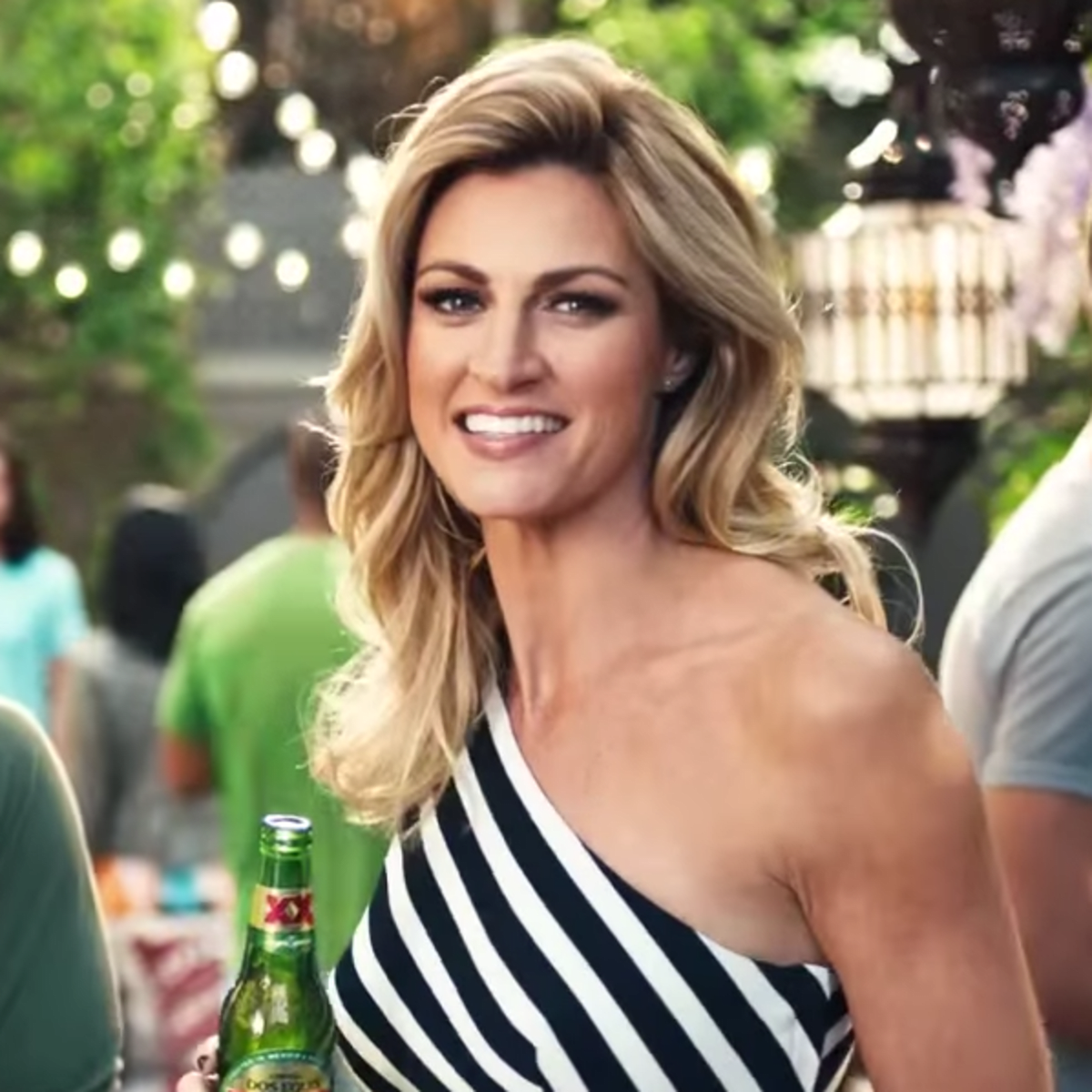 Erin Andrews - Wikipedia