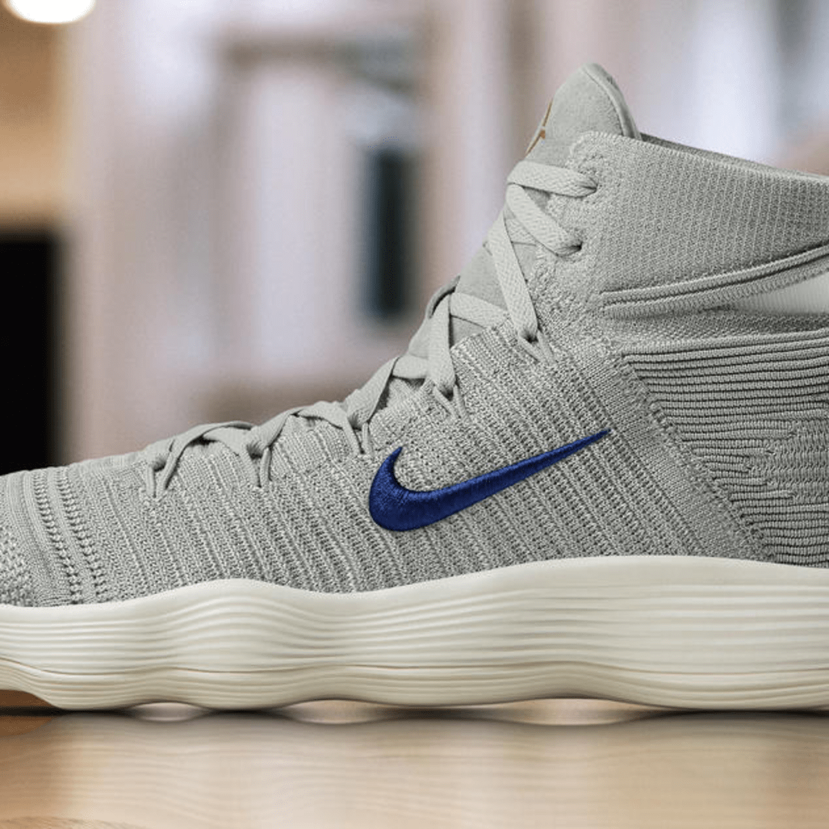 Aplastar fatiga Hacer Photos: Draymond Green To Debut New Nike React Hyperdunk 2017 Flyknit  Sneakers In Game 1 Tonight - The Spun: What's Trending In The Sports World  Today