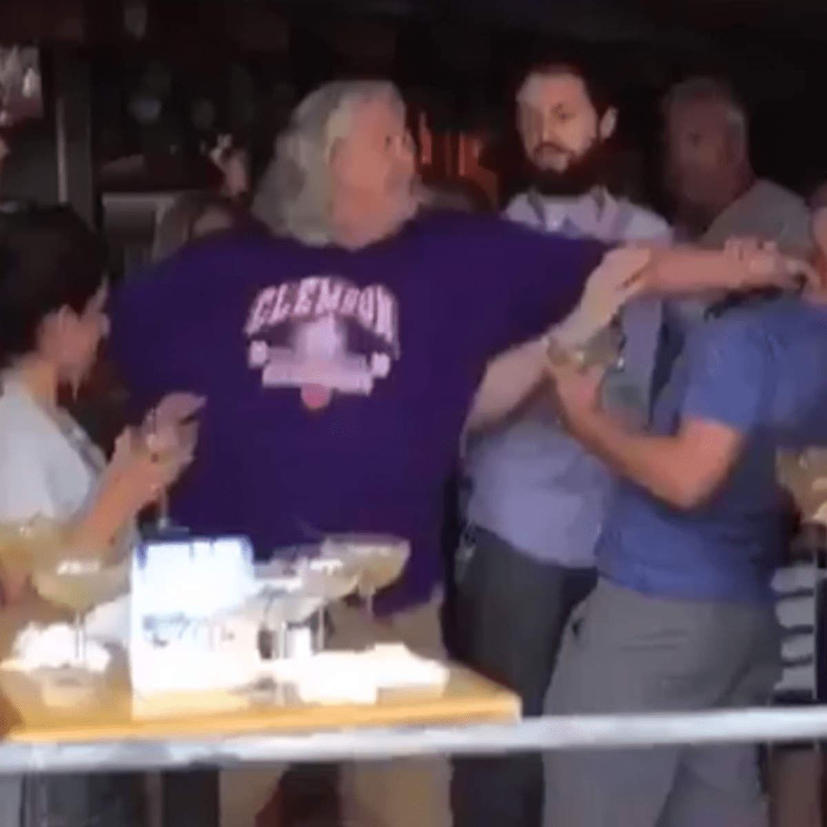 Rex Ryan, Rob Ryan involved in bar fight in Nashville