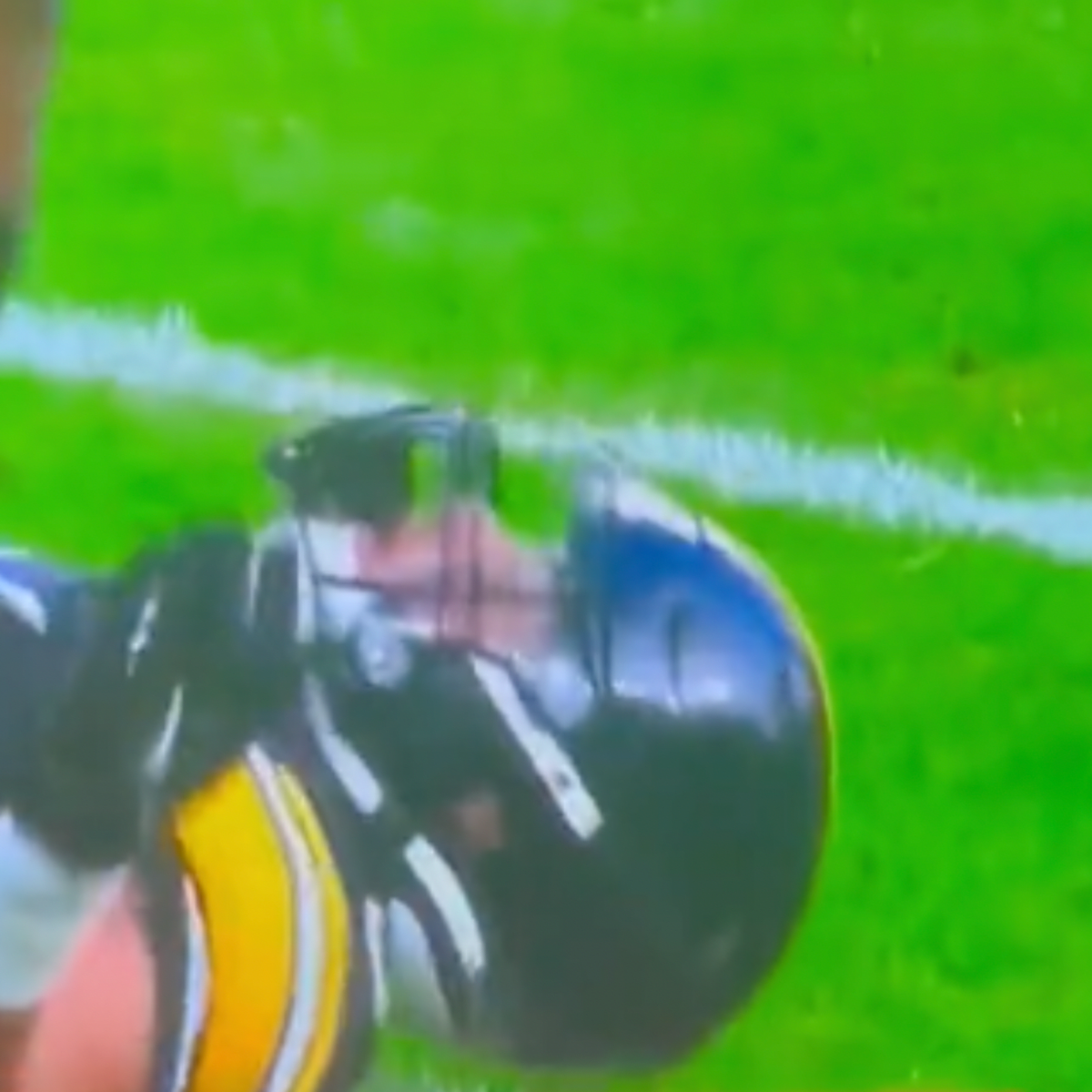 Steelers LB Alex Highsmith uses questionable sack celebration