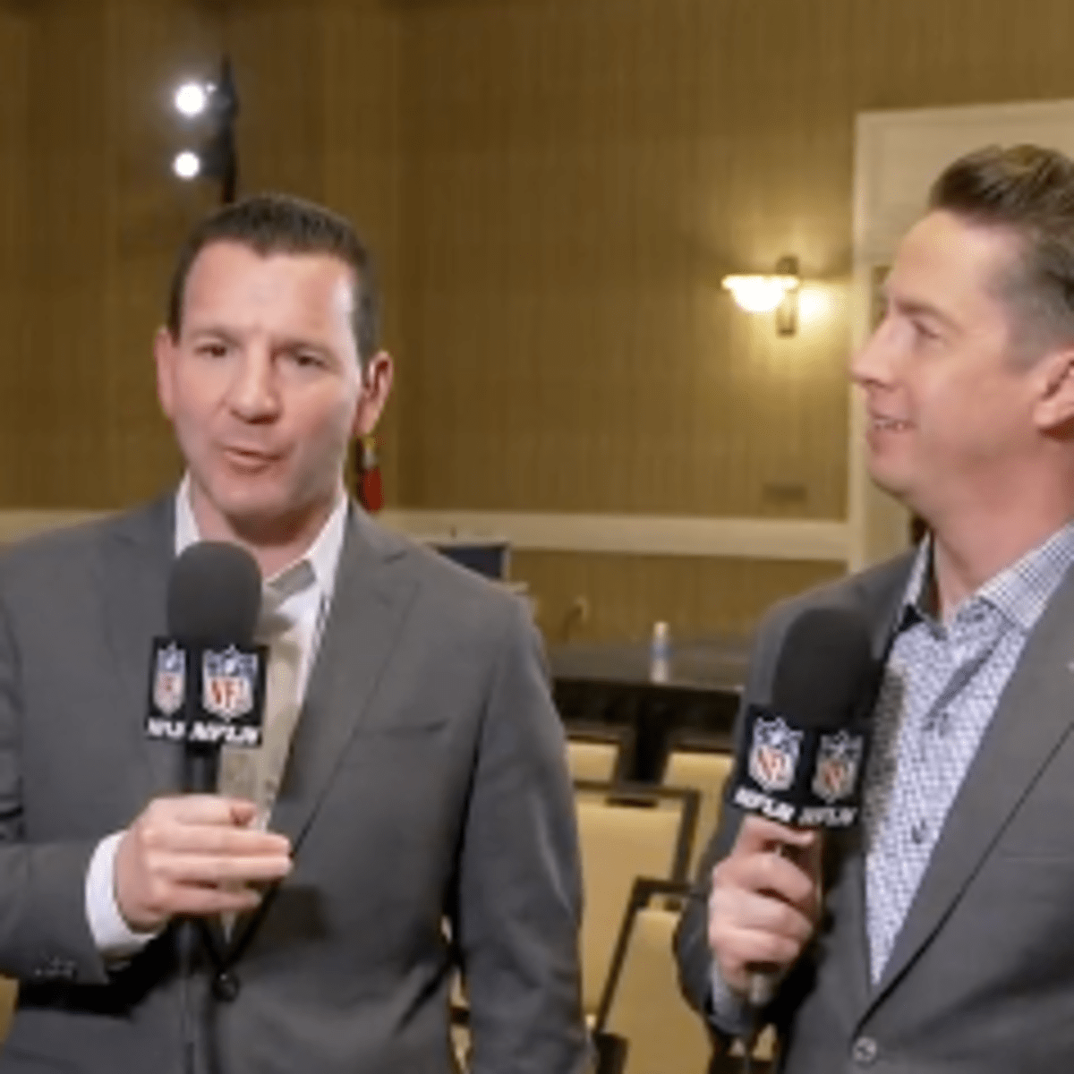 INDIANAPOLIS, IN - MARCH 02: NFL Network Insider reporter Ian Rapoport  during the NFL Scouting Combine on March 2, 2022, at the Indiana Convention  Center in Indianapolis, IN. (Photo by Robin Alam/Icon