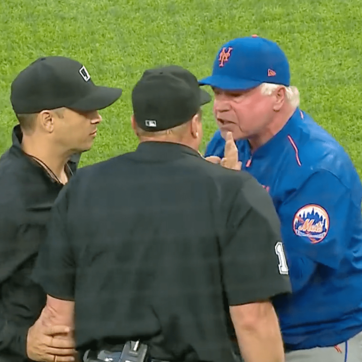 Buck Showalter gets ejected for first time as Mets manager: 'Obviously,  they were wrong