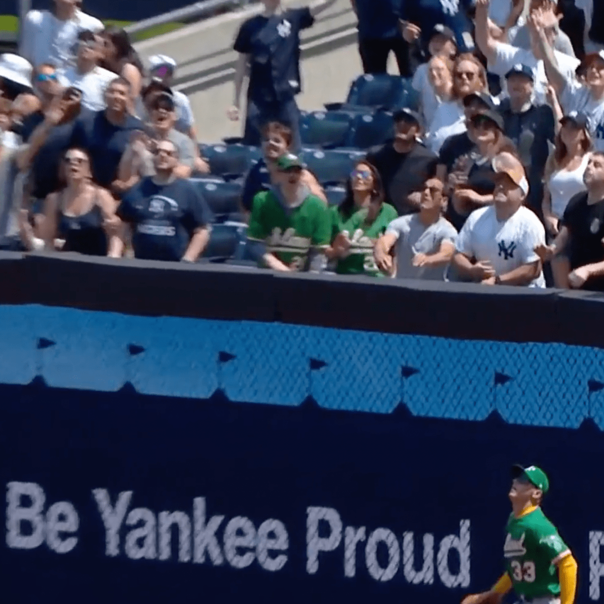 Yankees fans overjoyed as Harrison Bader hits game-winning homerun