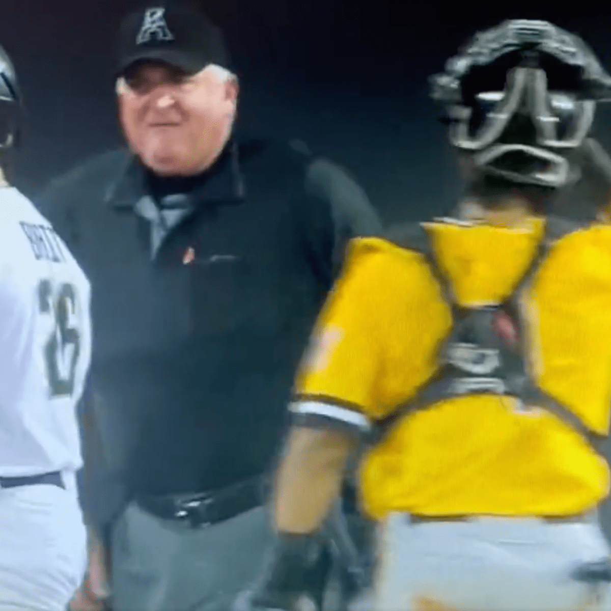 There's nothing more relatable than this MLB umpire cursing on a hot mic, This is the Loop