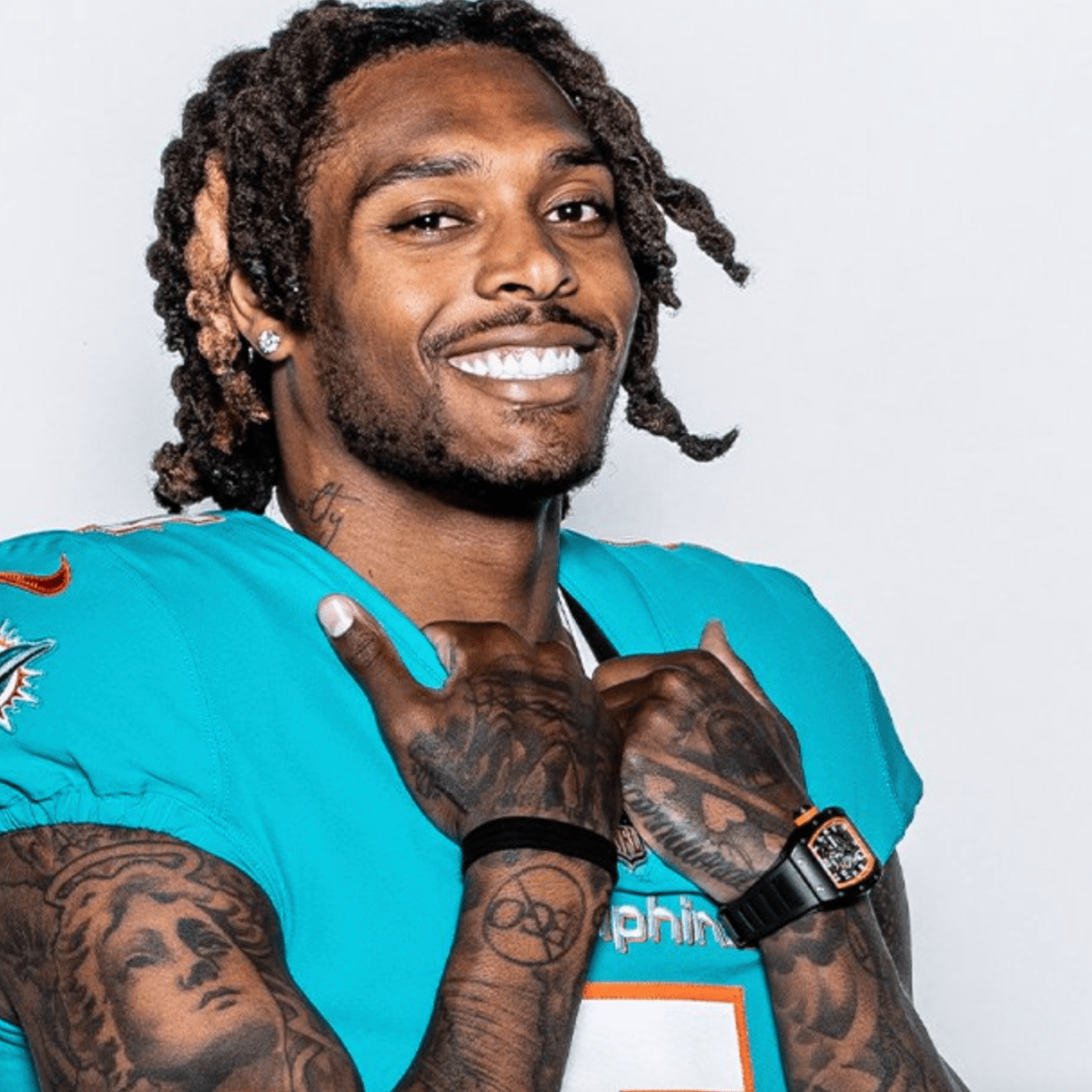 Dolphins CB Jalen Ramsey to undergo knee surgery and miss start of