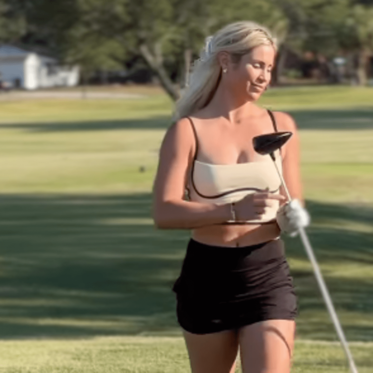 Meet The Influencers Going Viral For Playing Golf Course In Swimsuits - The  Spun