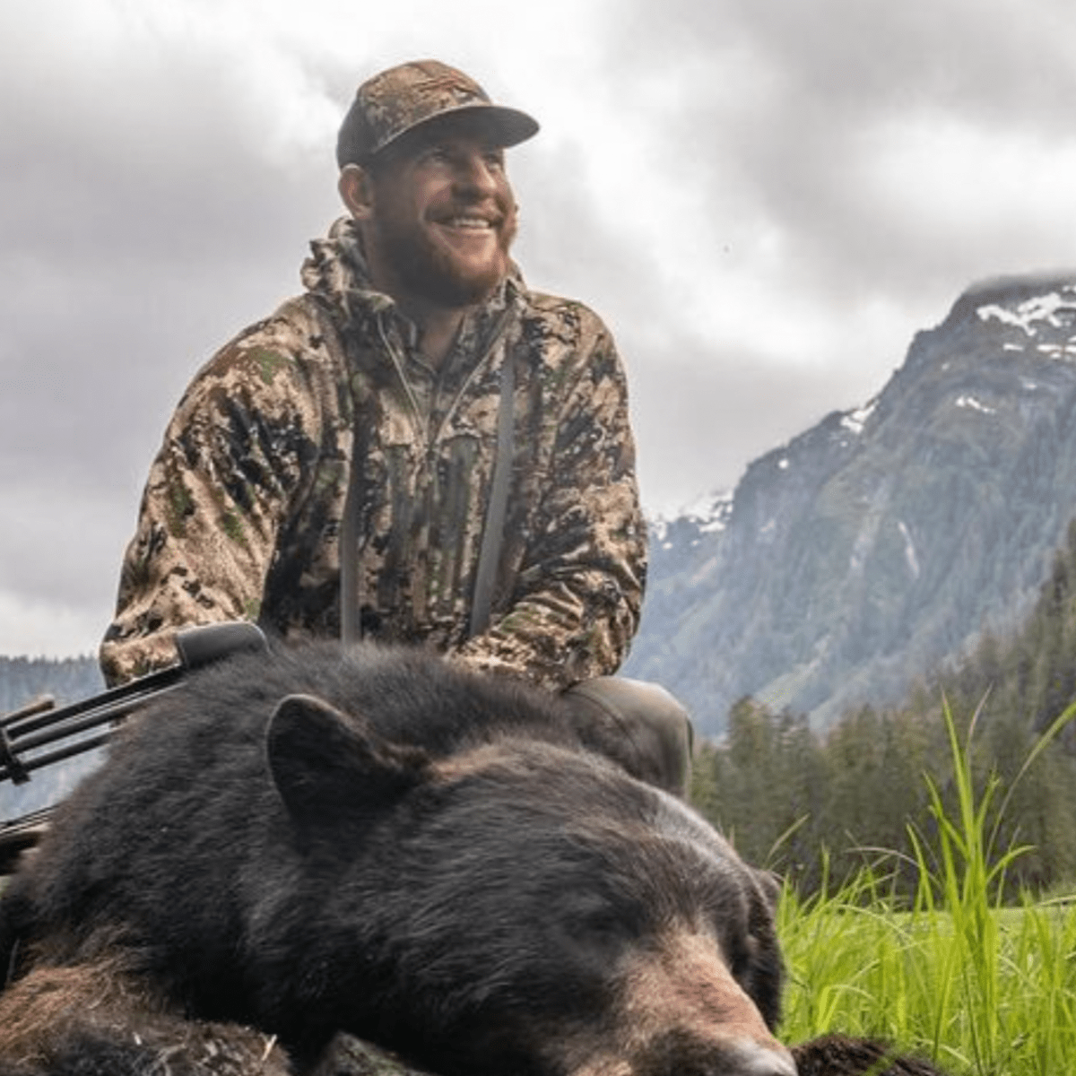 Carson Wentz shoots his shot at NFL teams with tasteless hunting