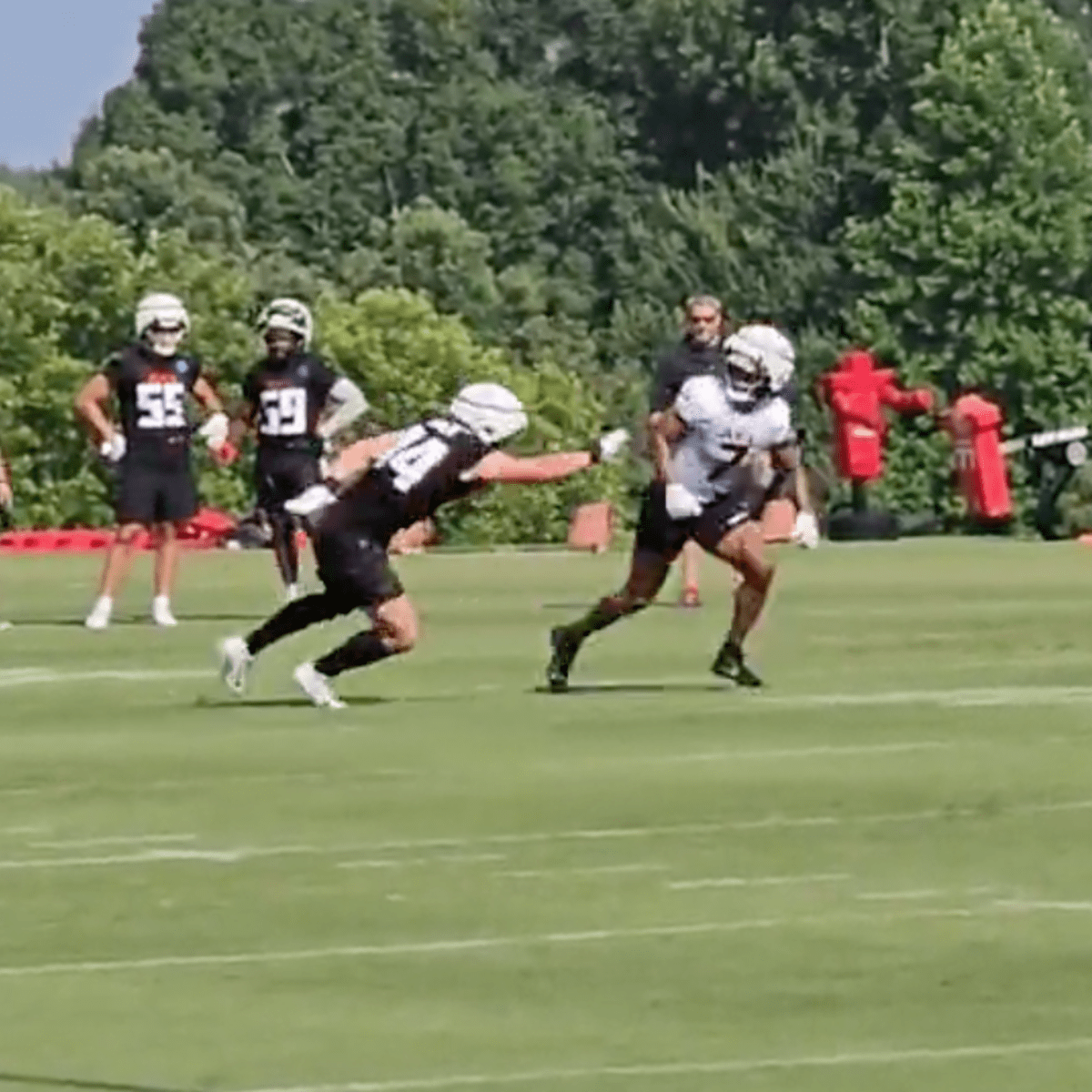 Falcons: Bijan Robinson vs. Troy Andersen is the exciting matchup of  training camp