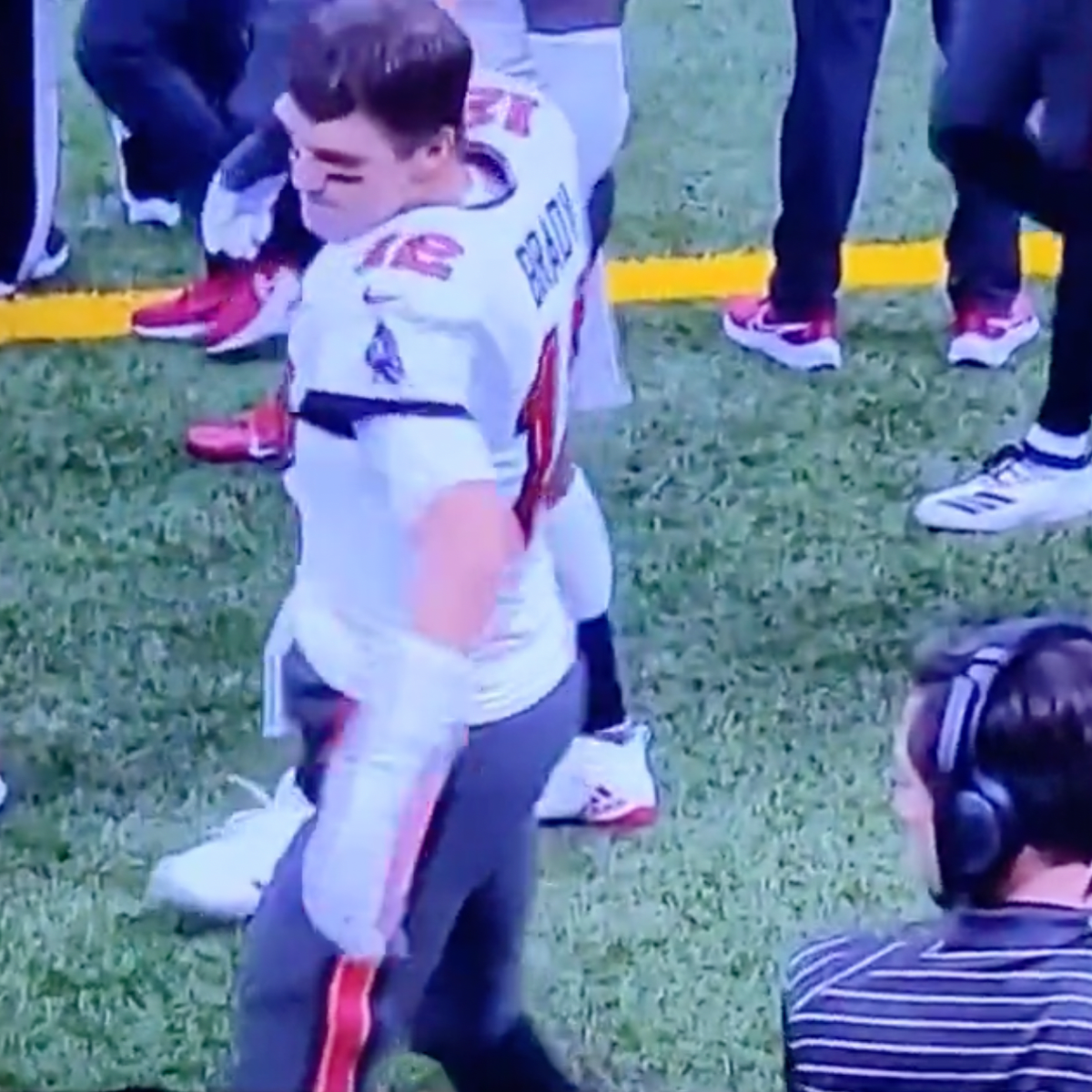 Video: Tom Brady Looked Extremely Angry On Bucs Sideline Tonight - The  Spun: What's Trending In The Sports World Today