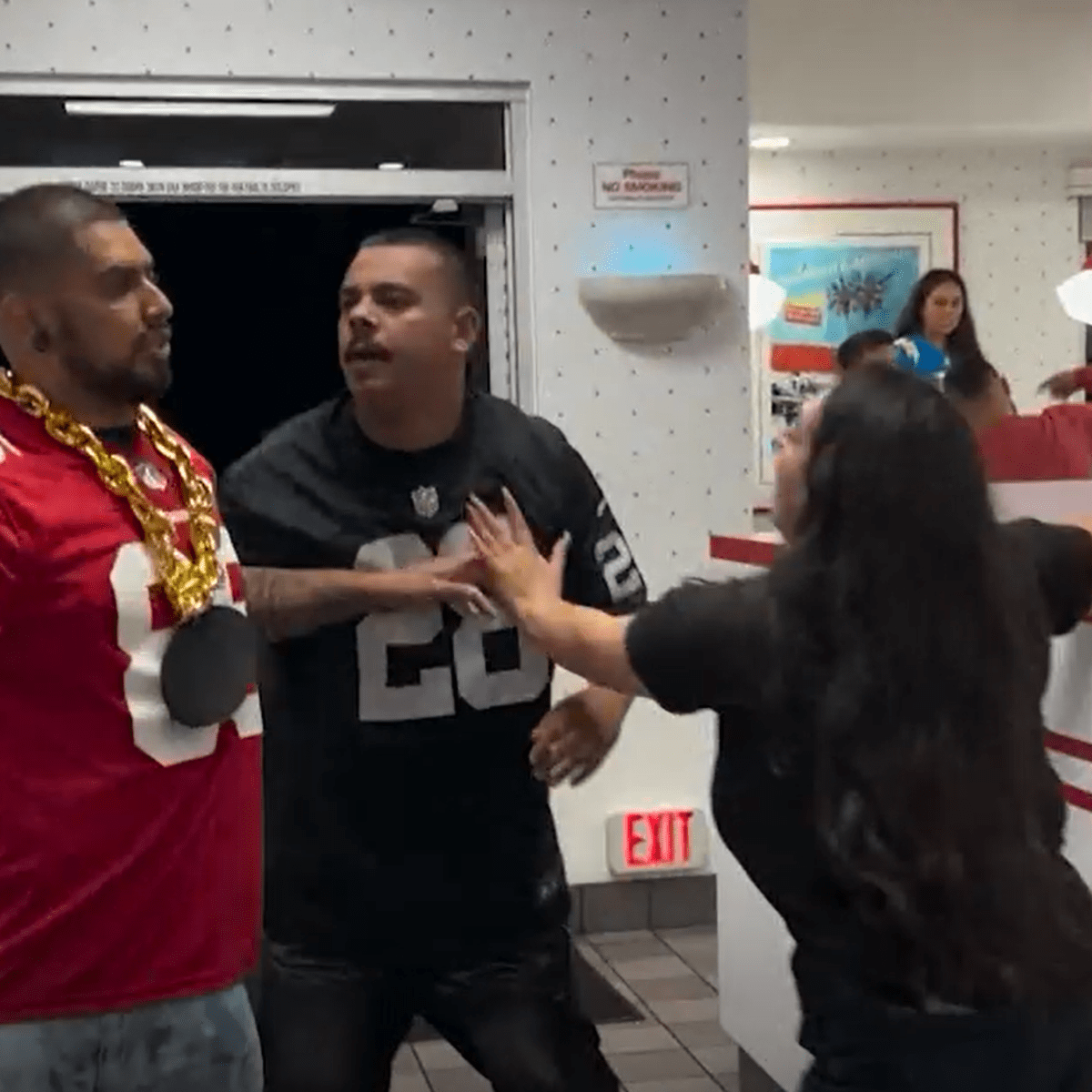 Video shows massive fan brawl at 49ers game