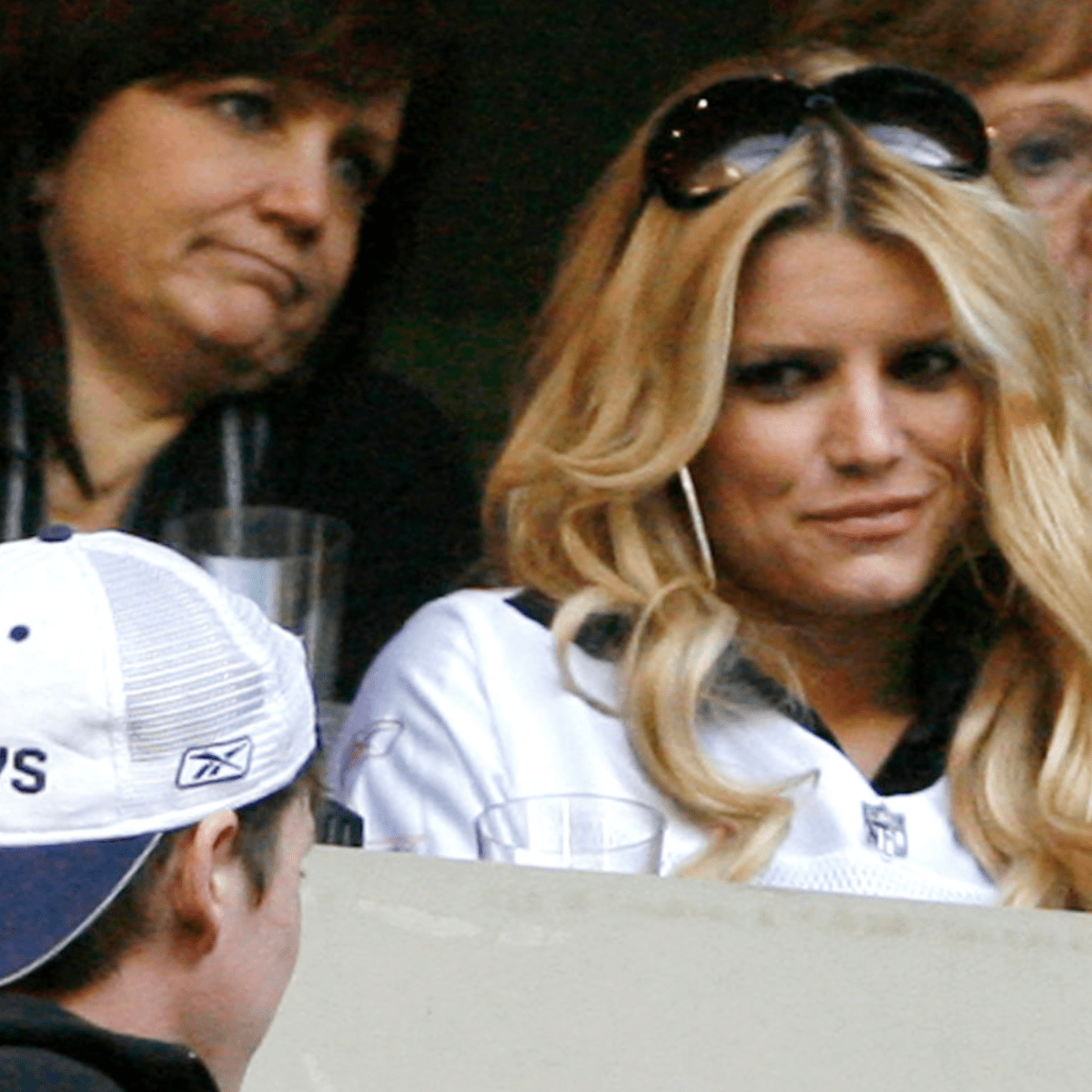 jessica simpson tony romo jersey