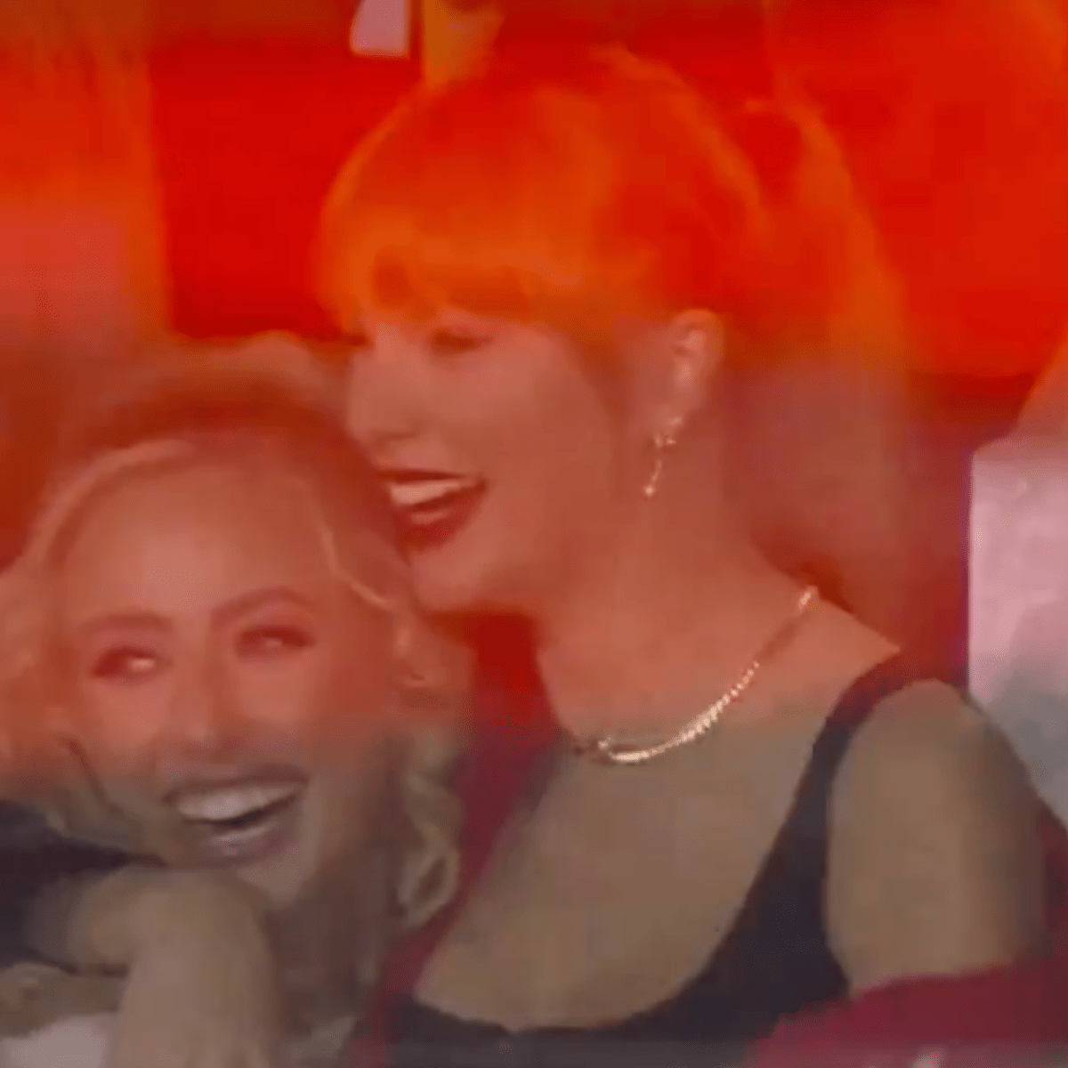 Taylor Swift Hung Out With Brittany Mahomes the Night Before the Kansas  City Chiefs Game