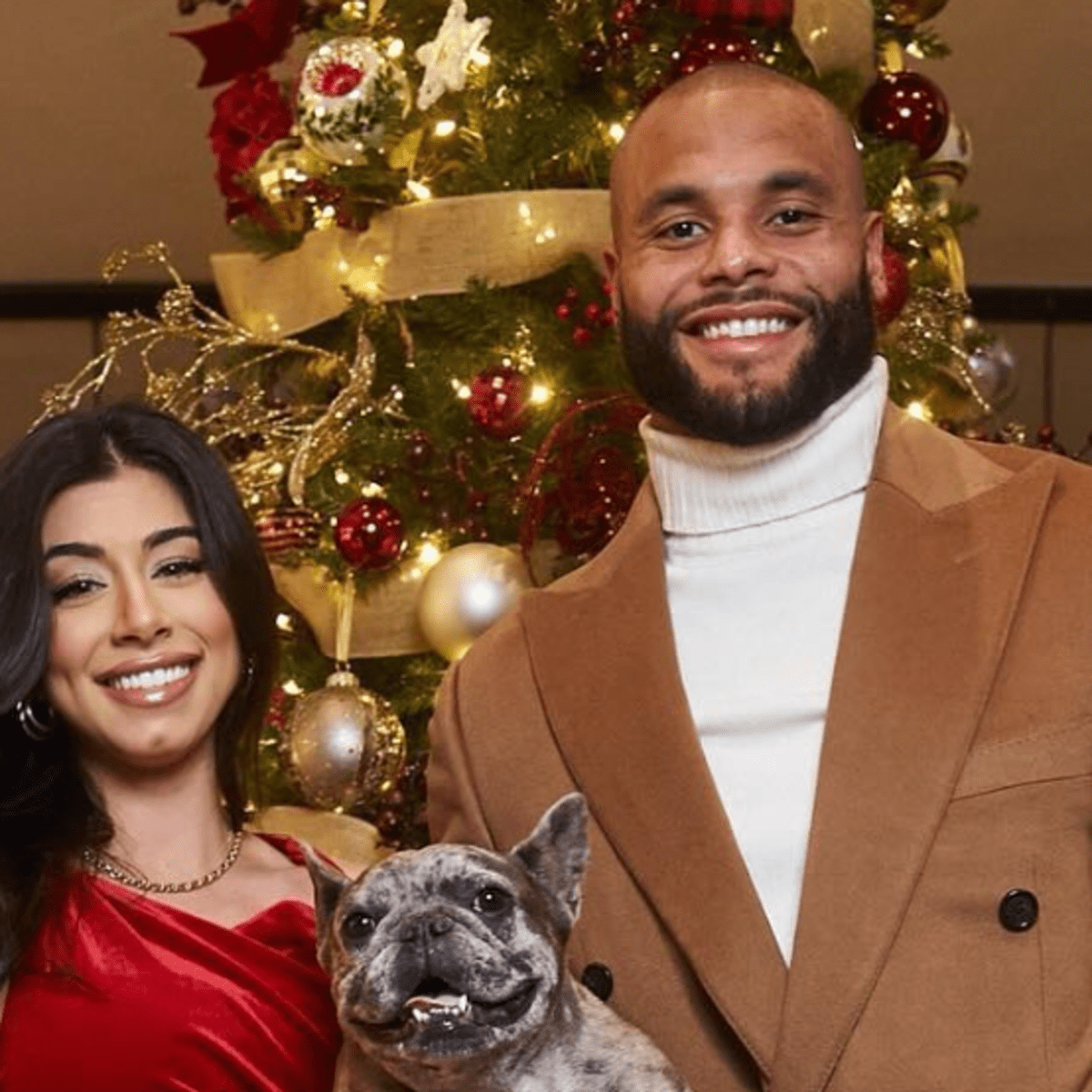 Dak Prescott's Girlfriend Shares Their Family Christmas Photo - The Spun: What's Trending In The Sports World Today