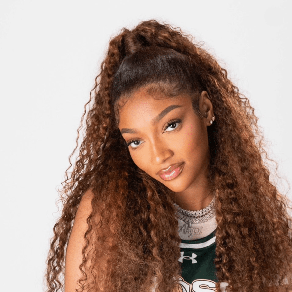 WNBA Star Angel Reese Goes Viral In New Uniform - The Spun