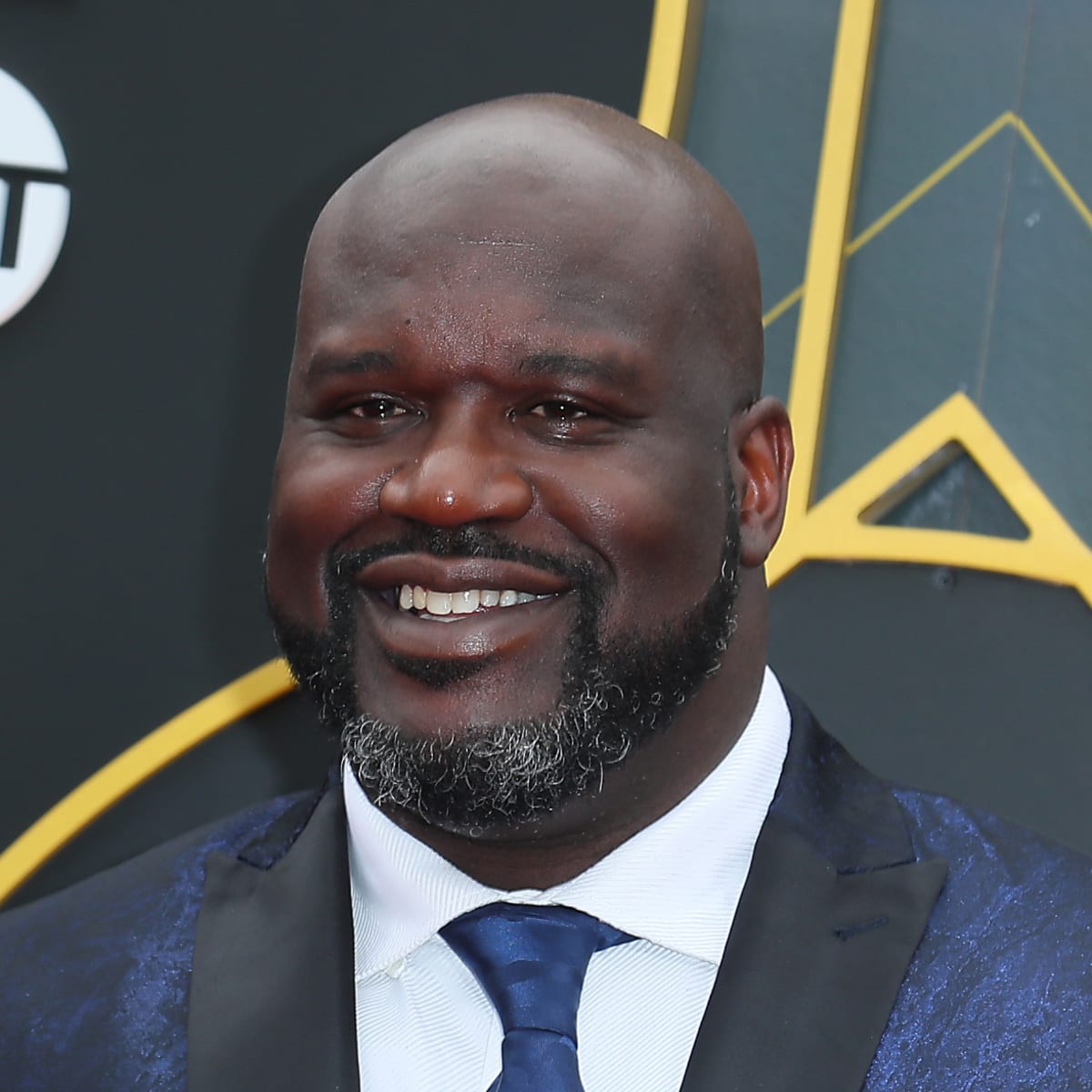 Shaq without a shirt on sale