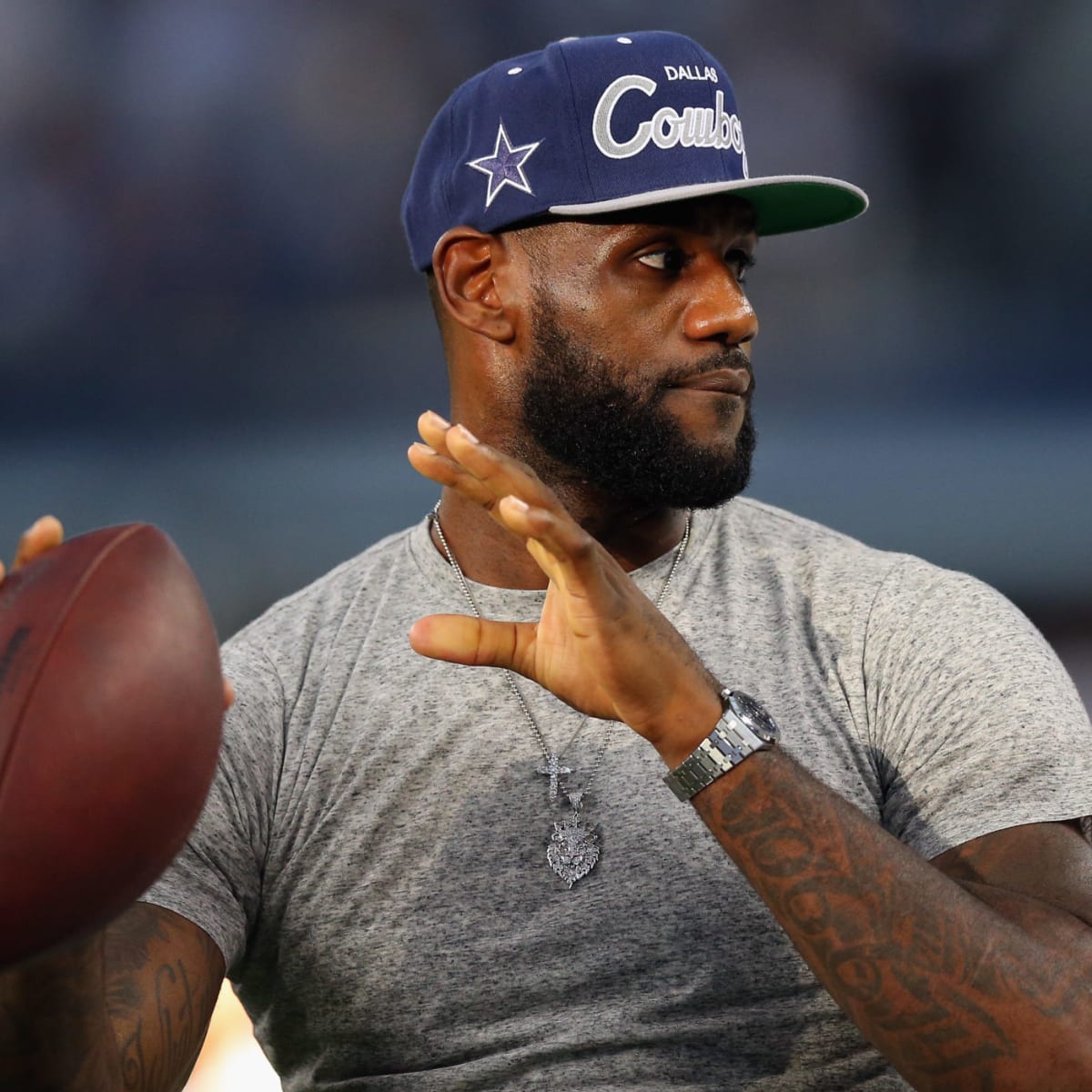 Lebron james nfl outlet