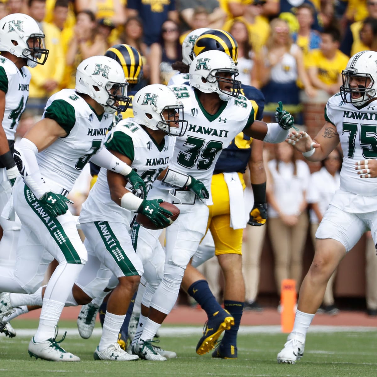Hawaii football uniforms deals