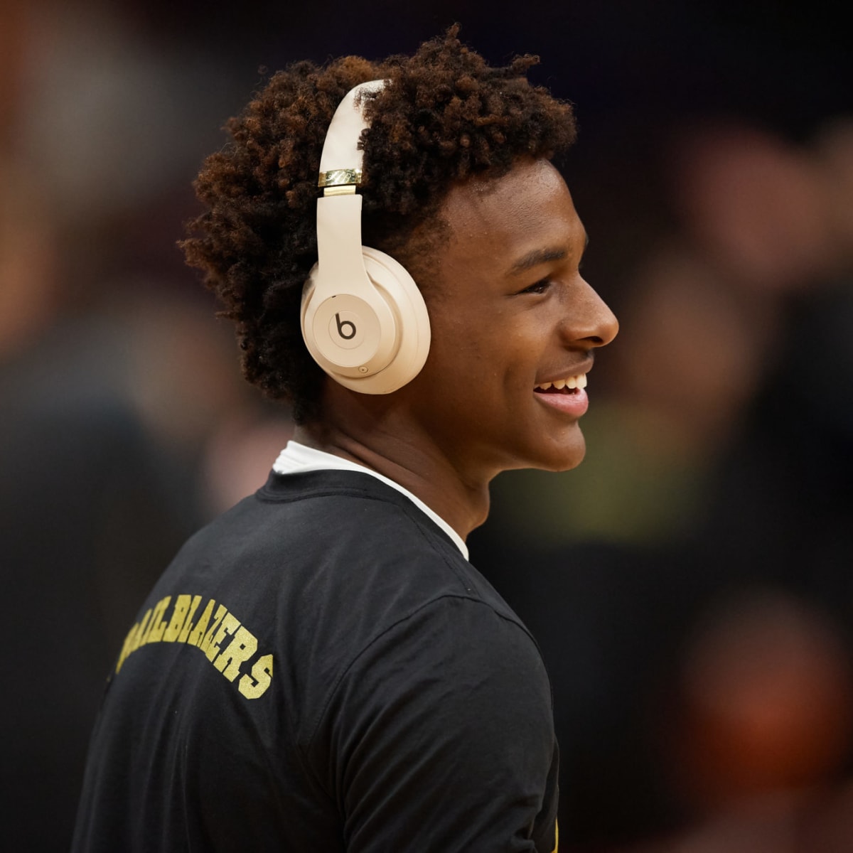 Curry headset deals