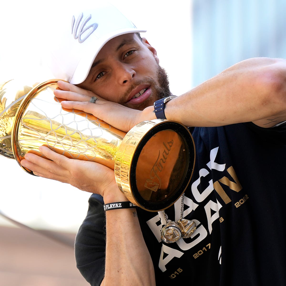 Steph Curry Reacts To Sabrina Ionescu s Record Setting 3 Point