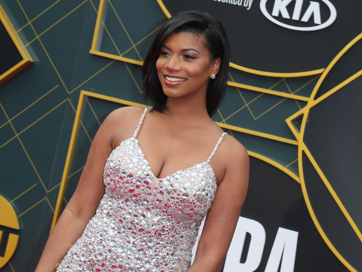 Taylor Rooks Joins  As TNF Feature Reporter