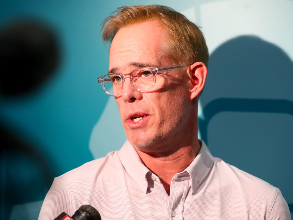 Joe Buck is Leaving FOX to Join ESPN and its Monday Night Football  Broadcast - Bleacher Nation