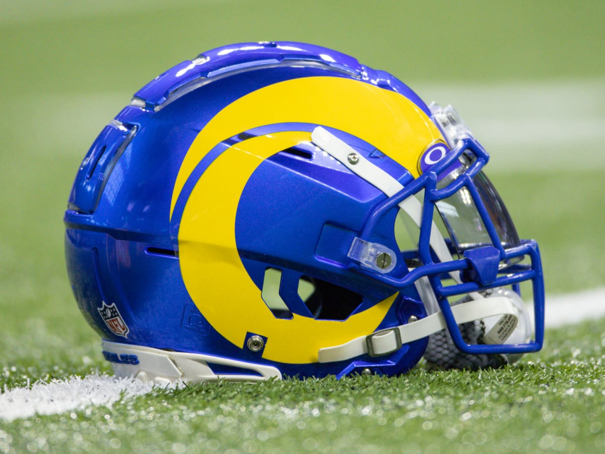 With alternate helmets all the rage, should the Rams join the fun?