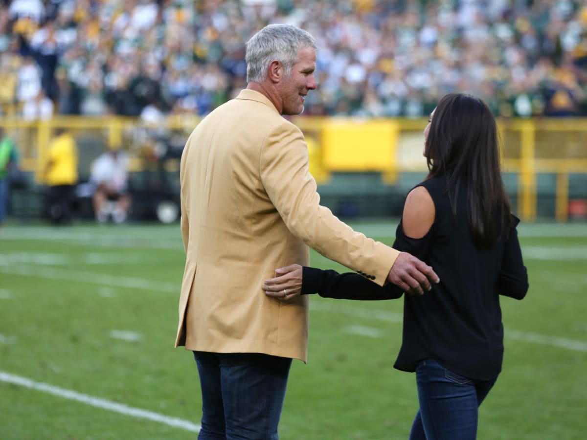 Bronze bust of Brett Favre Hall of Fame inductee on display at NFL