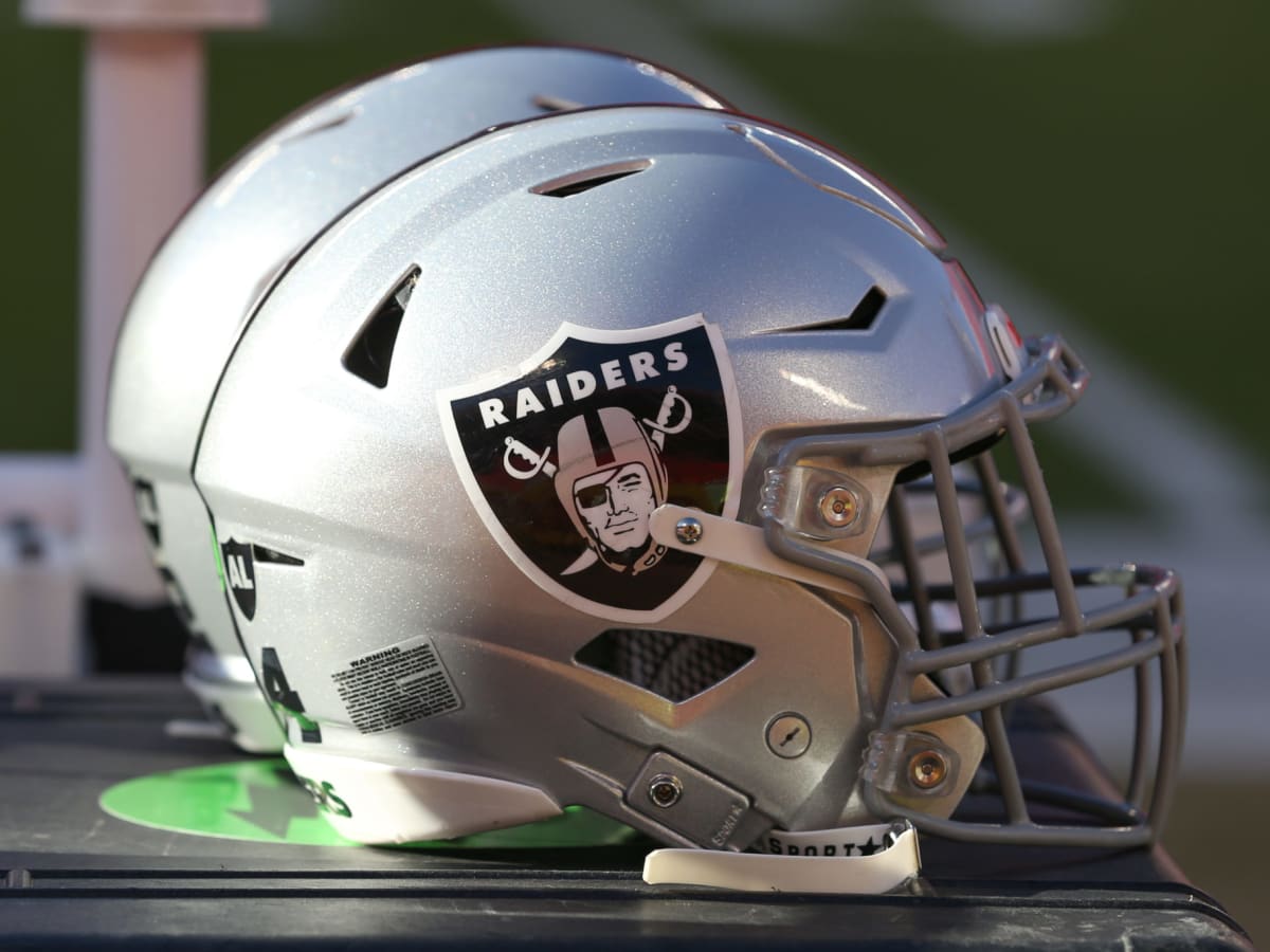 Las Vegas Raiders cornerback Isaiah Johnson (31) wear his Salute to Service  helmet sticks on his helmet during an NFL football game, Sunday, November  8, 2020, in Inglewood, Calif. (AP Photo/Peter Joneleit