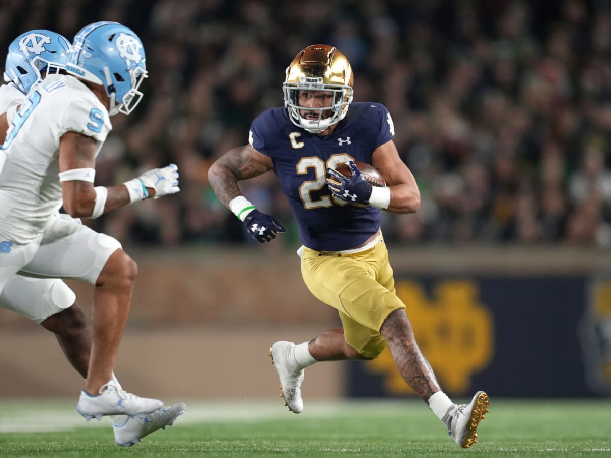 Q&A With Kyren Williams: Notre Dame Career, Why He's a Complete RB - The  Spun: What's Trending In The Sports World Today