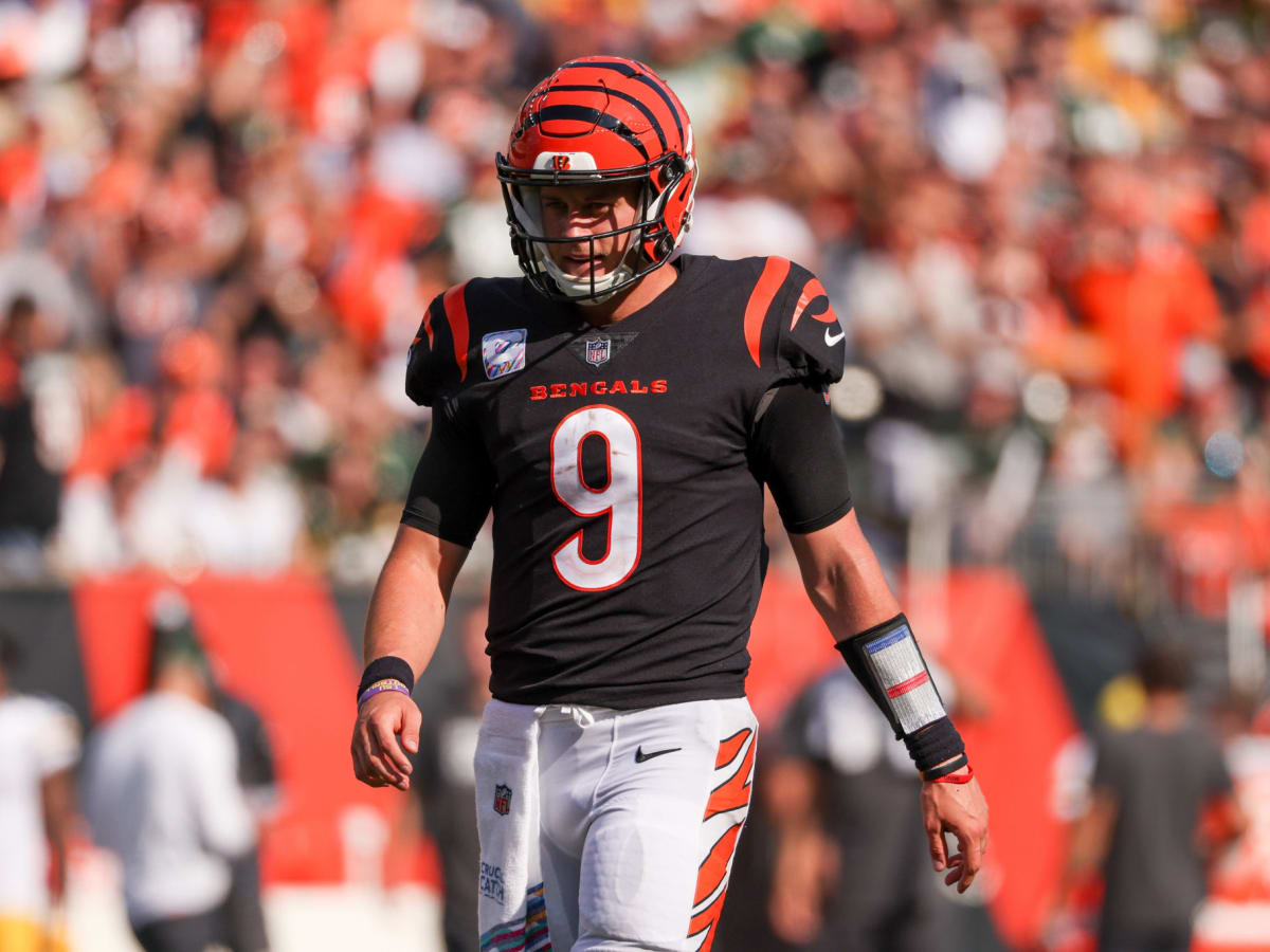 Photos: Joe Burrow's Pregame Outfit Is Going Viral Today - The