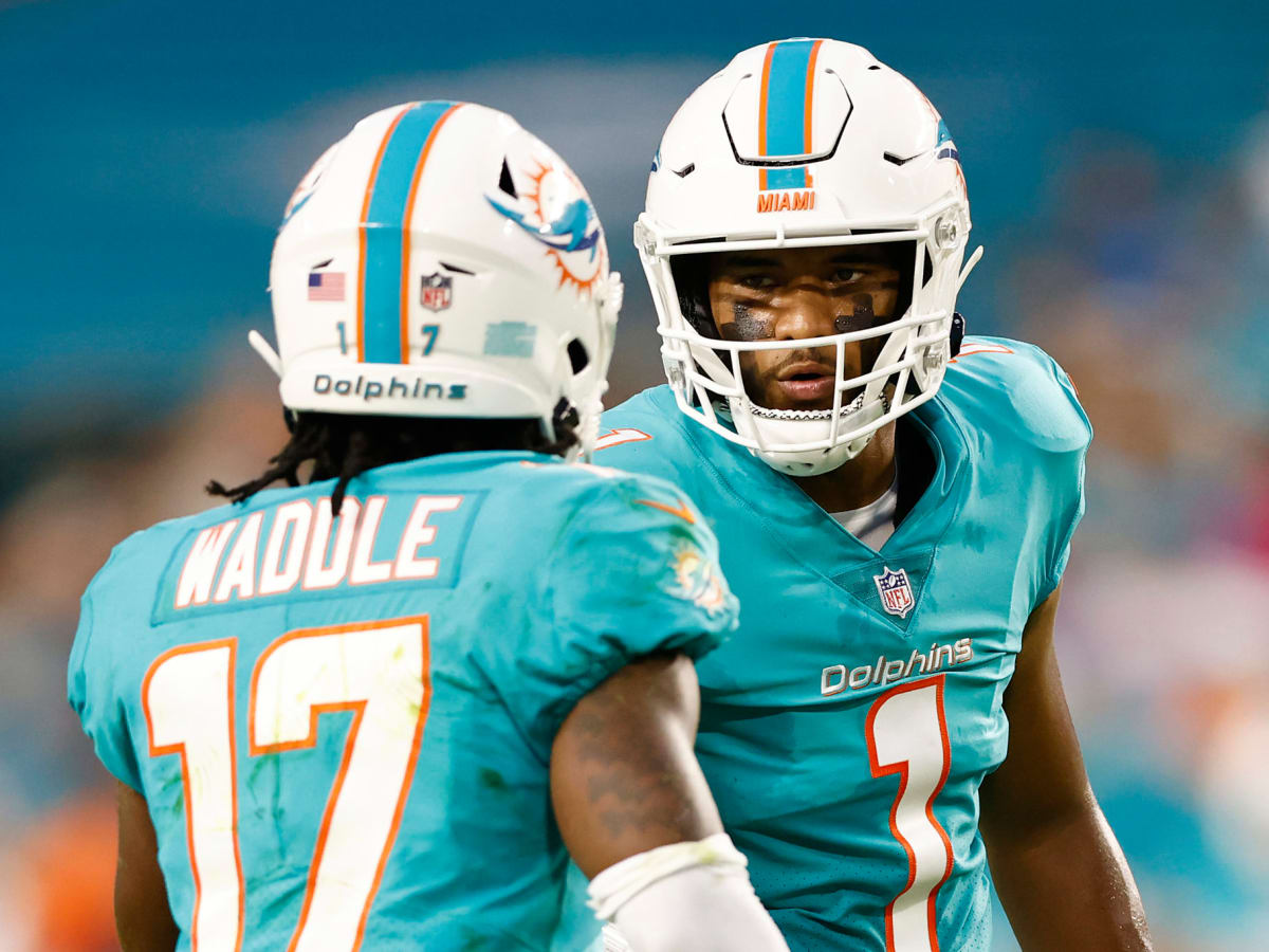 August 19, 2023: Miami Dolphins wide receiver Jaylen Waddle (17