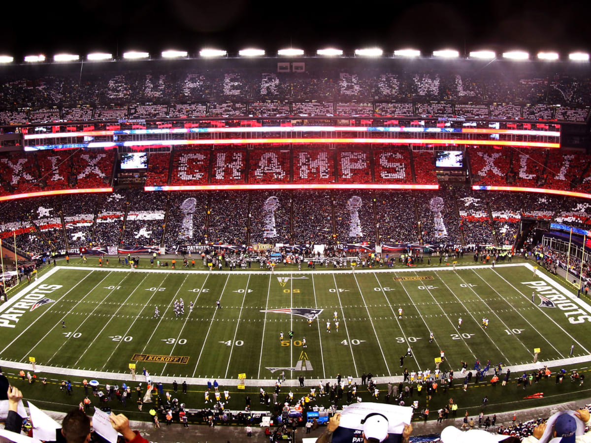 Gillette Stadium unveils new video board during Patriots practice