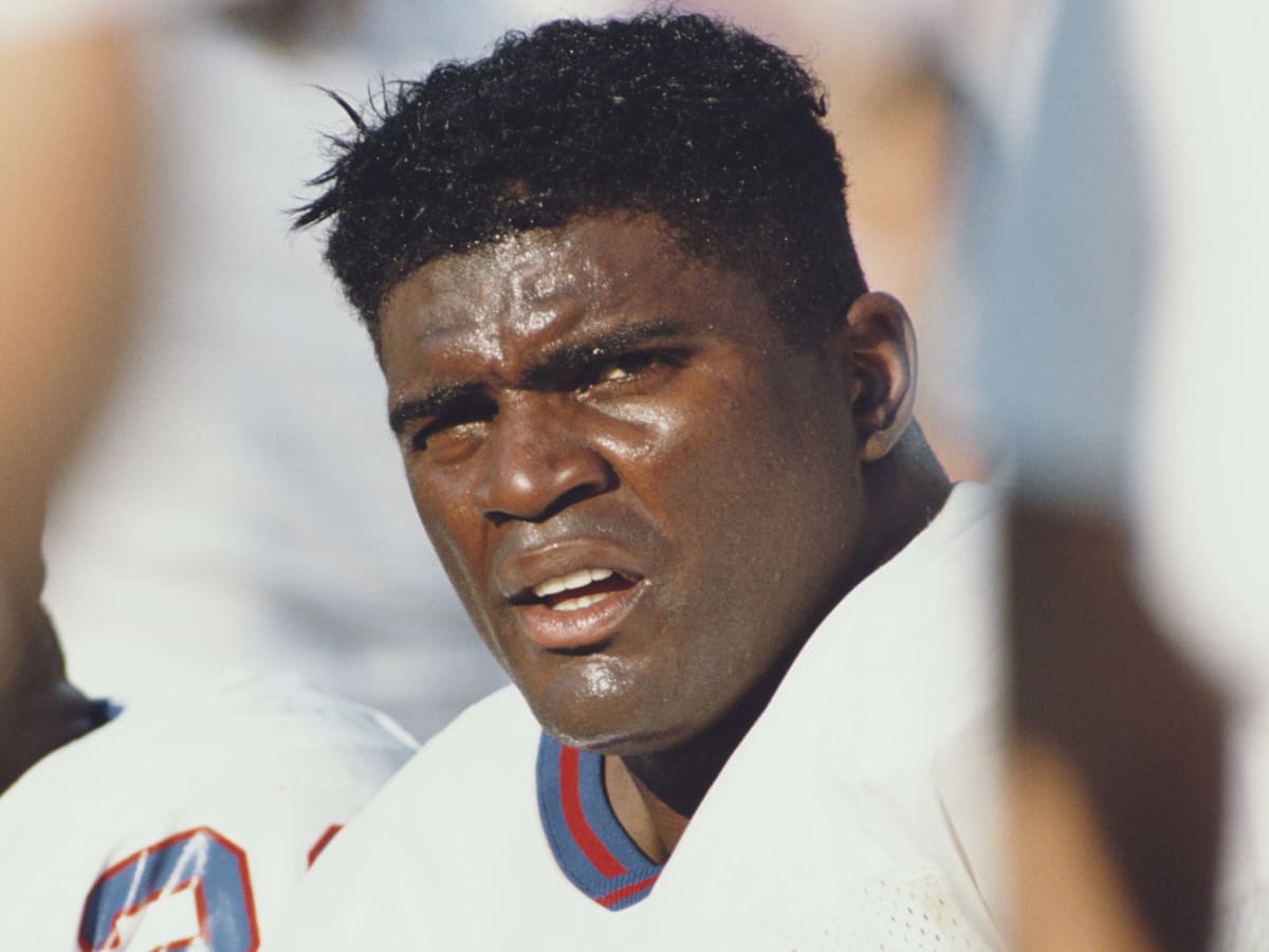 New York Giants' Lawrence Taylor is often imitated but never duplicated -  ESPN