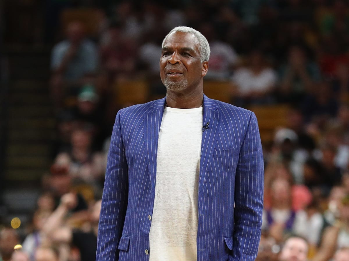 Charles Oakley's Bold Comment On Giannis Is Going Viral - The Spun: What's  Trending In The Sports World Today