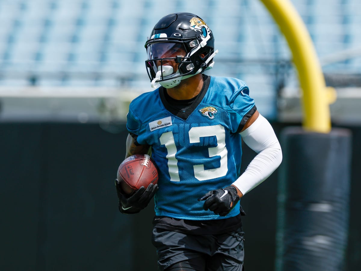 Photo: Jaguars Christian Kirk Lays Out for a Pass - KCP20230121155