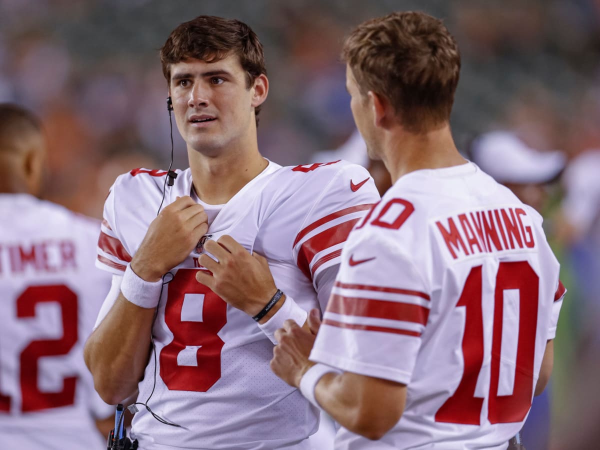 Eli Manning has three-word reaction as Daniel Jones leads Giants