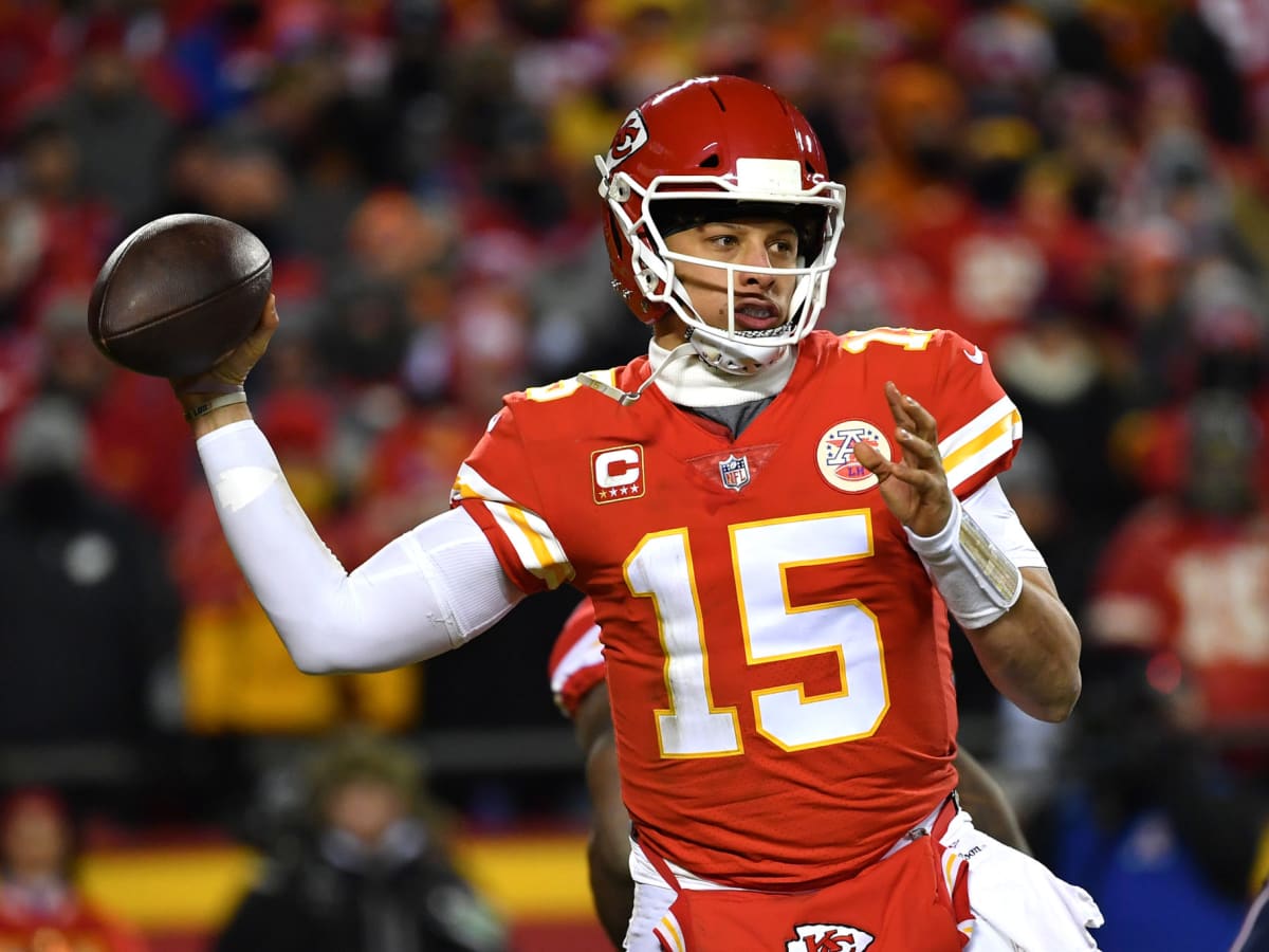 Chiefs QB Partick Mahomes II goes viral with 69-yard TD pass