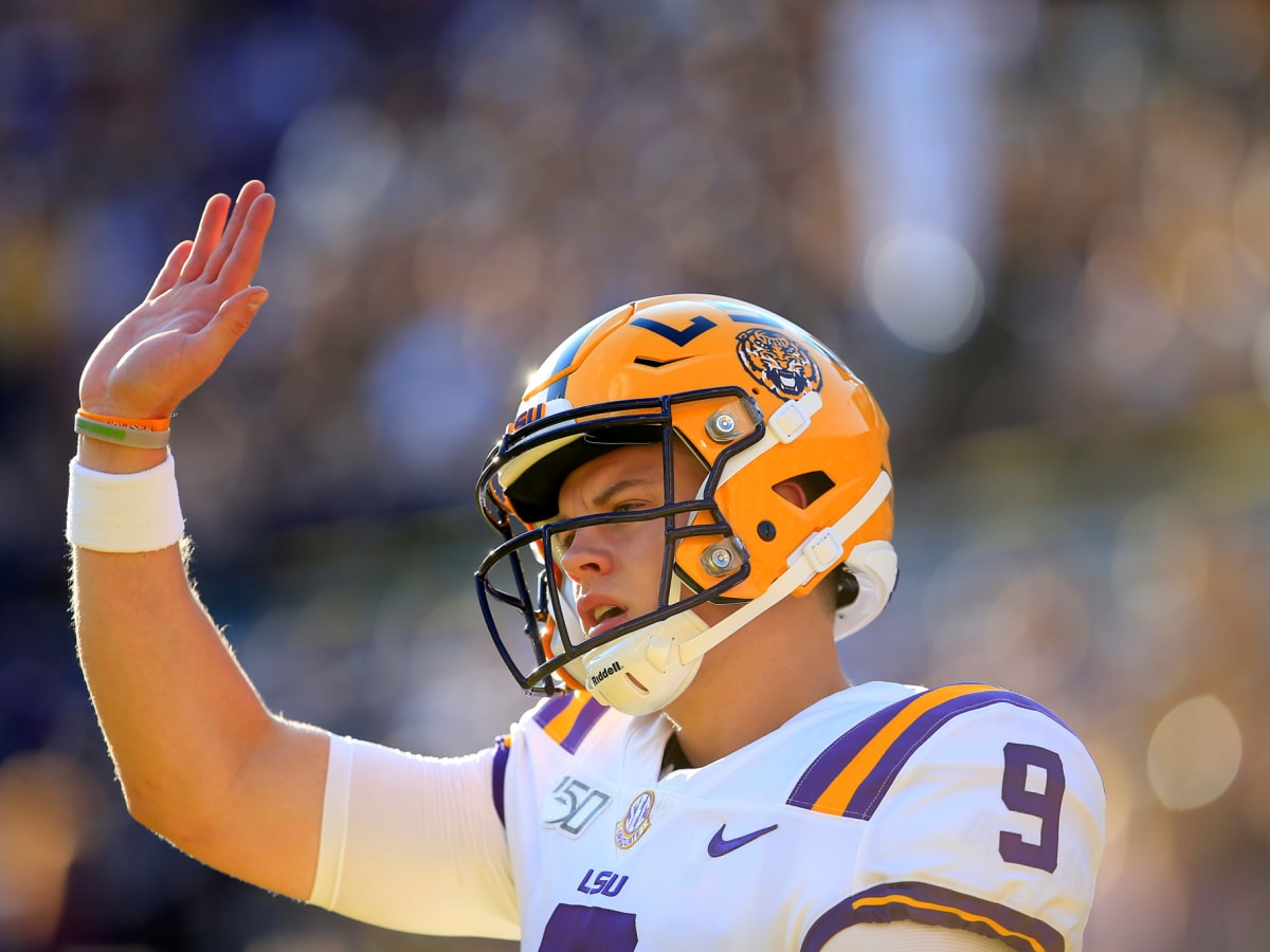 LSU QB Joe Burrow wears Joe 'Burreaux' jersey in Texas A&M pregame