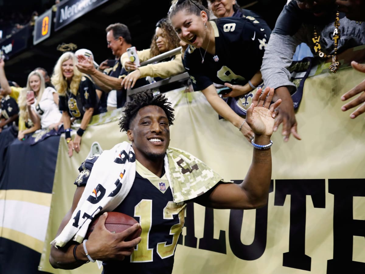 November 29, 2018: New Orleans Saints quarterback Drew Brees #9 passes to  New Orleans Saints wide receiver Michael Thomas #13 during a Thursday Night  Football NFL game between the New Orleans Saints