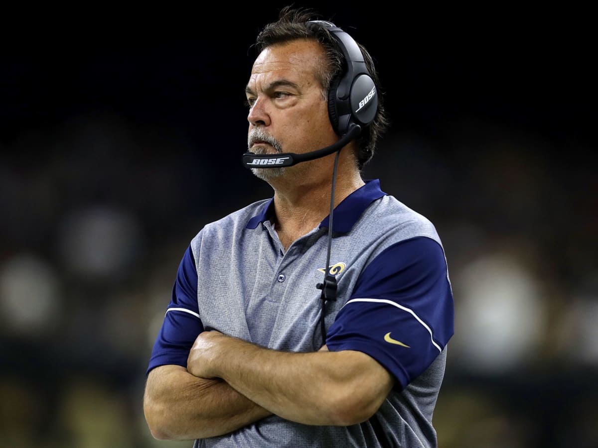 Football world reacts to Jeff Fisher's backward hat